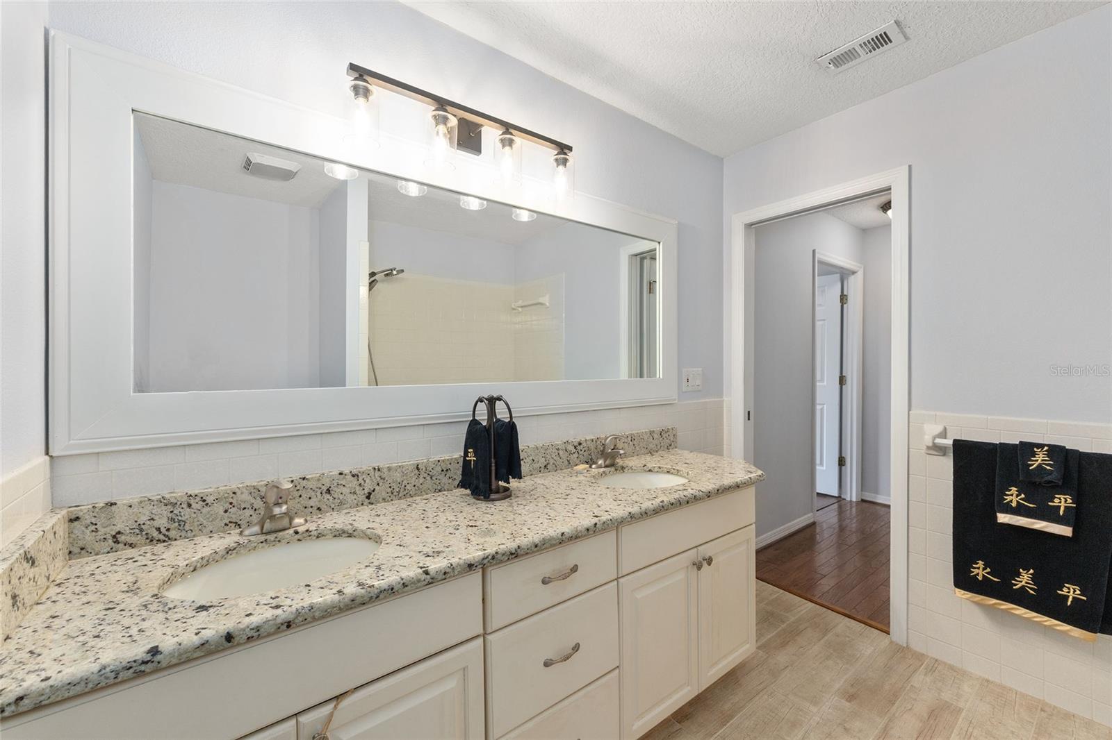 Image 30 of 36 For 925 Beverly Harbors Drive