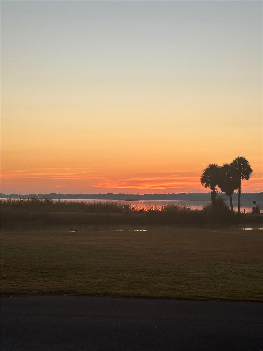 Image 4 of 36 For 925 Beverly Harbors Drive