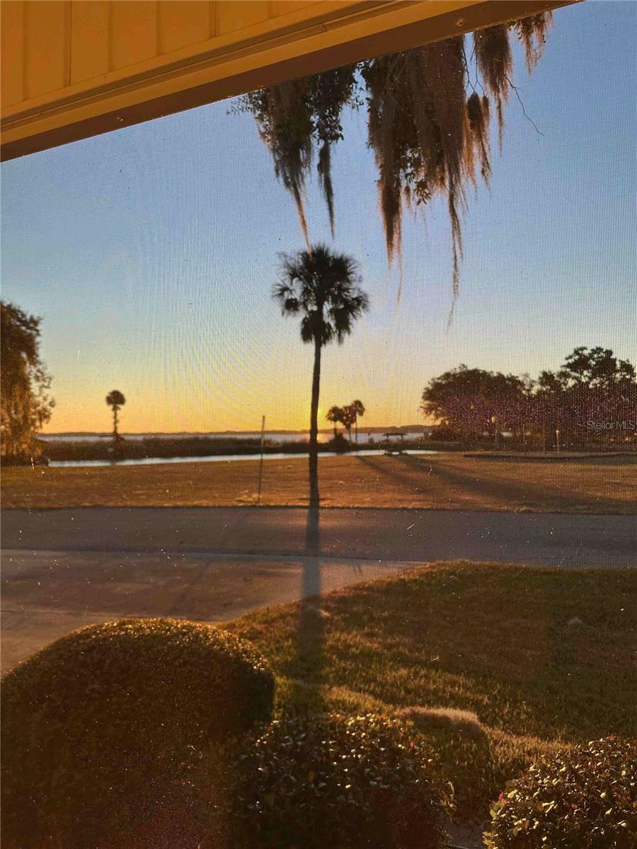 Image 7 of 36 For 925 Beverly Harbors Drive