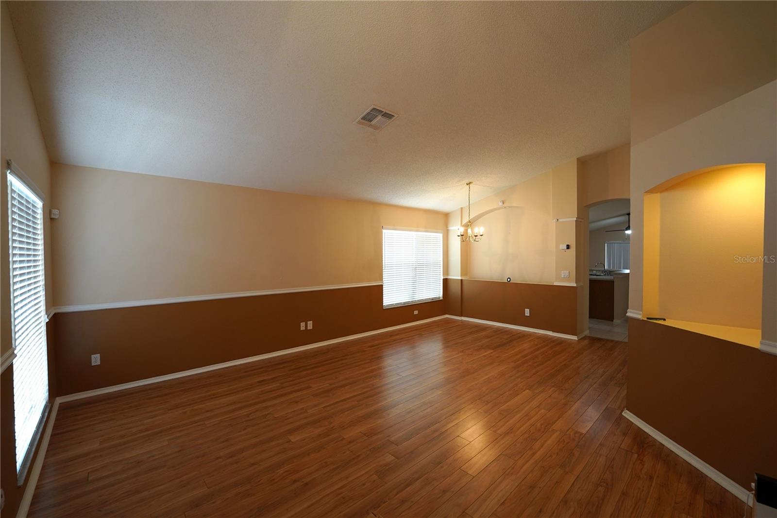 Image 4 of 18 For 633 Cypress Tree Court