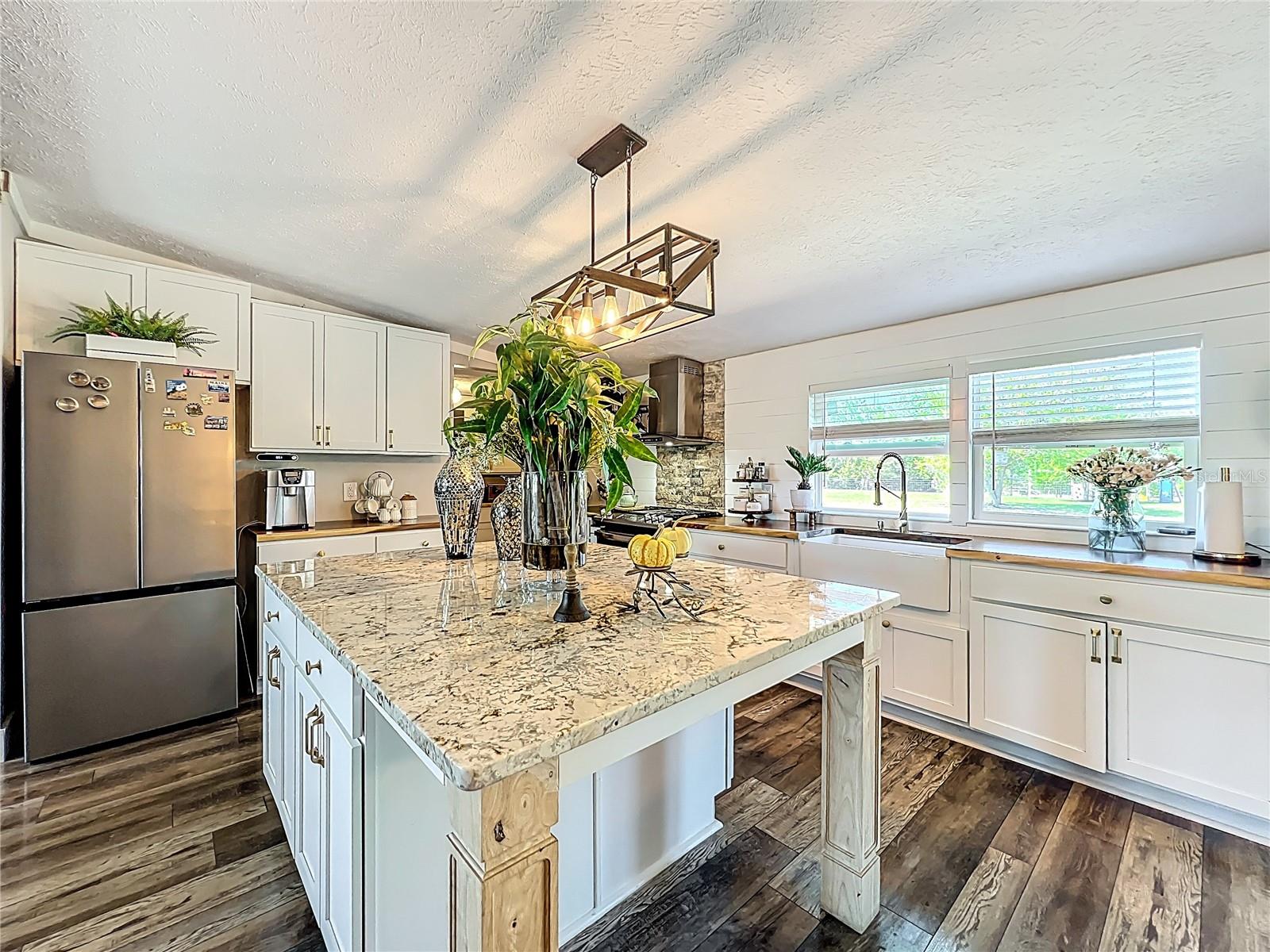 Image 10 of 47 For 8507 Strawberry Fields Court