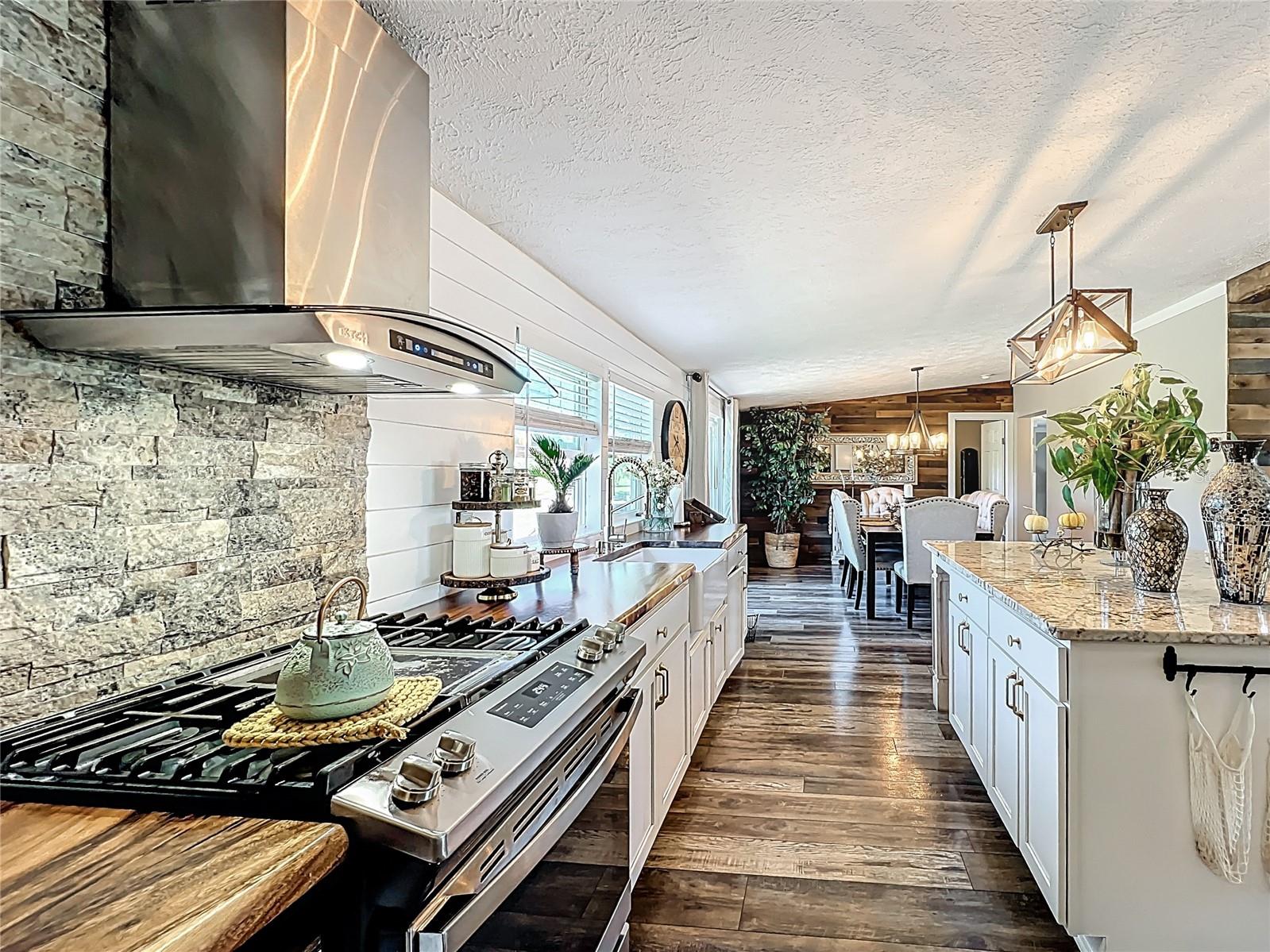 Image 12 of 47 For 8507 Strawberry Fields Court