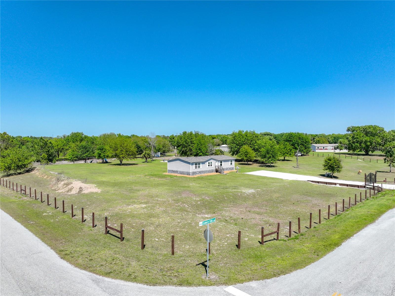 Image 43 of 47 For 8507 Strawberry Fields Court