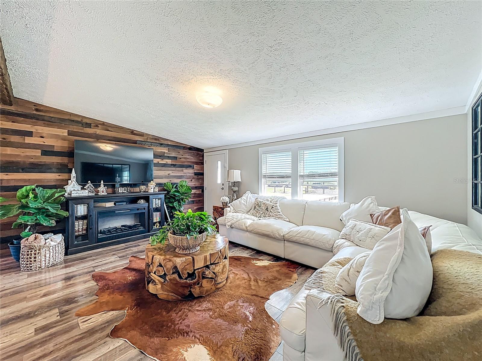 Image 5 of 47 For 8507 Strawberry Fields Court