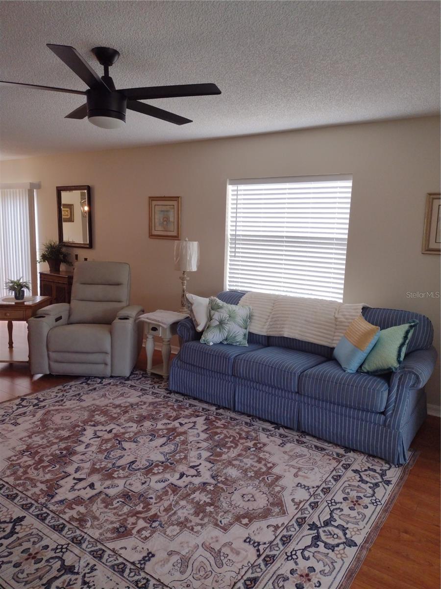 Image 19 of 30 For 1116 San Bernardo Road