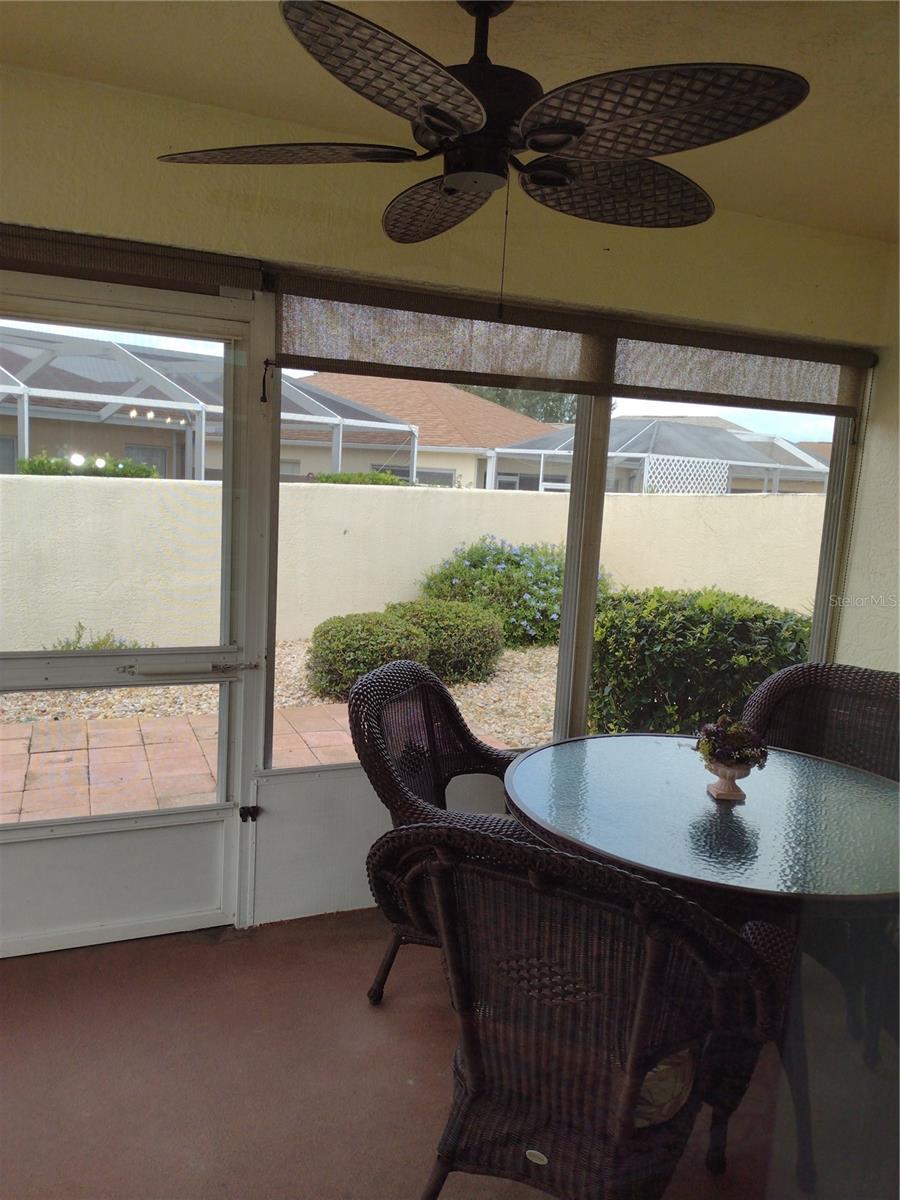 Image 20 of 30 For 1116 San Bernardo Road