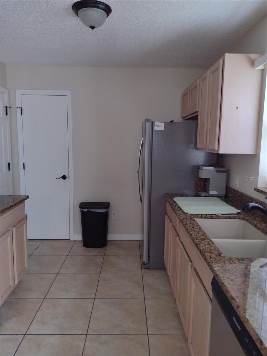 Image 23 of 30 For 1116 San Bernardo Road