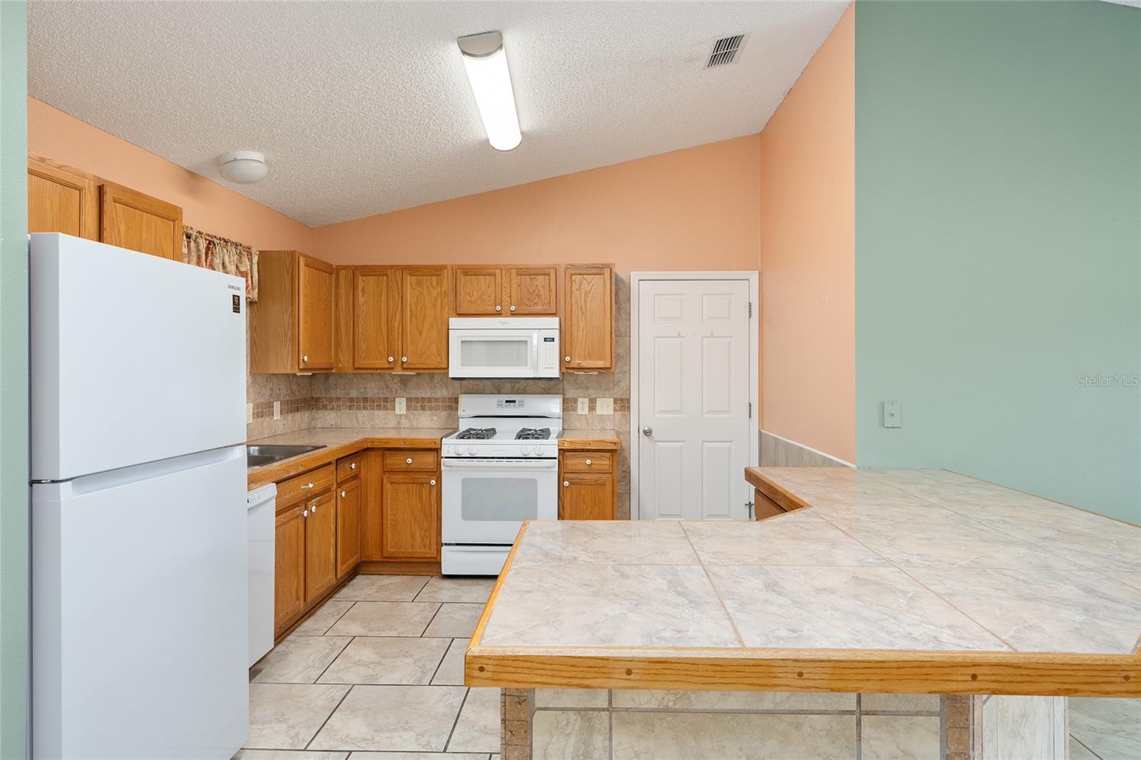 Image 15 of 48 For 17870 92nd Amory Avenue