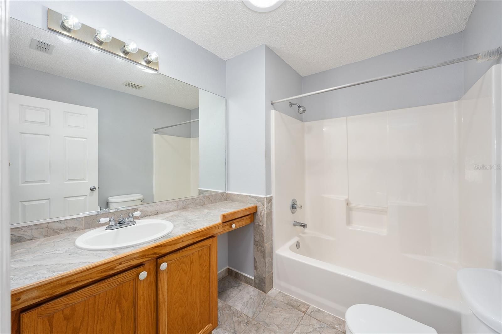 Image 36 of 48 For 17870 92nd Amory Avenue