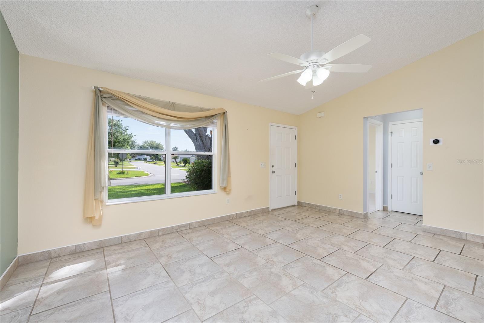 Image 8 of 48 For 17870 92nd Amory Avenue