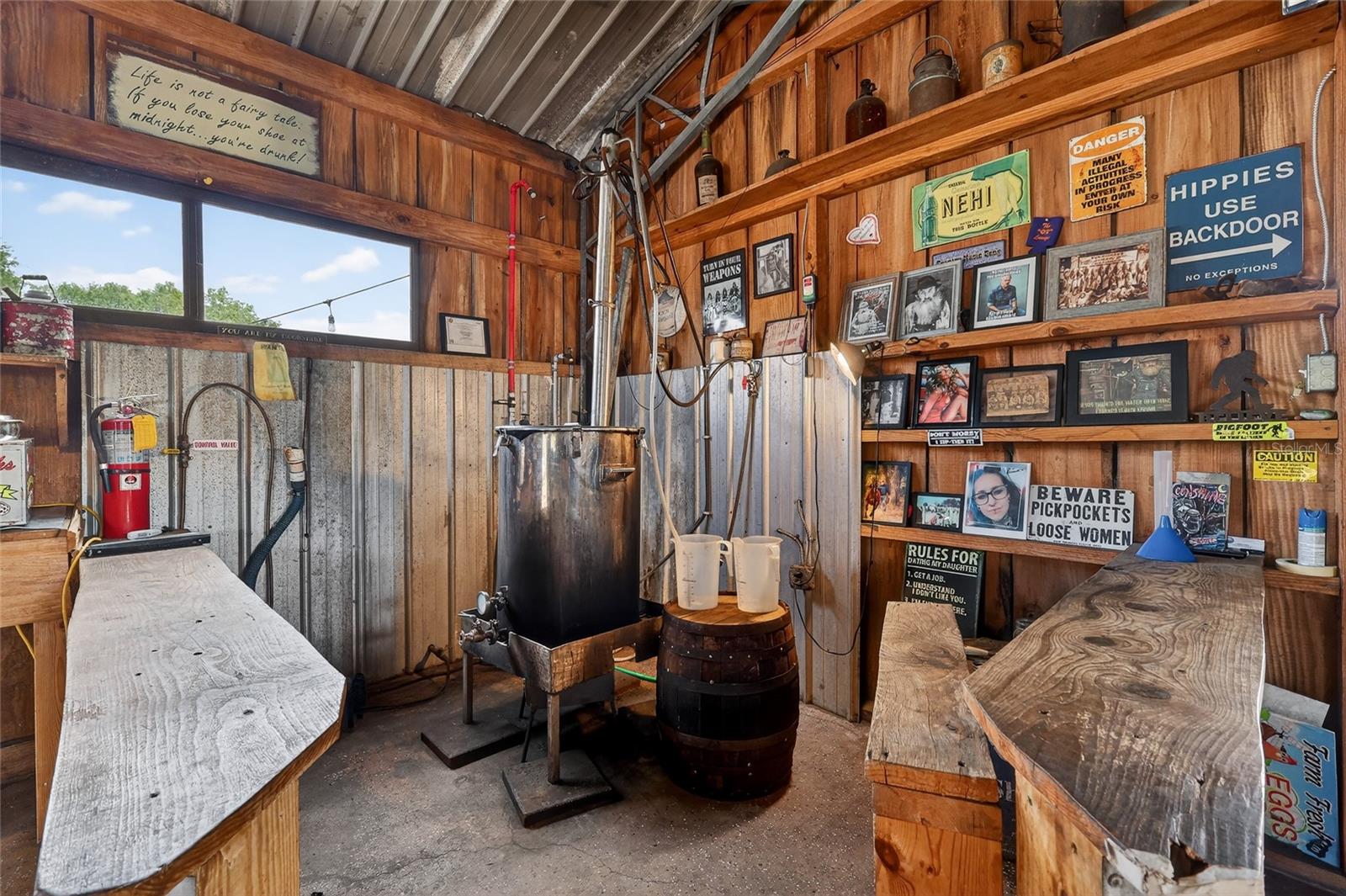 Image 7 of 28 For 26921 Bloomfield Avenue