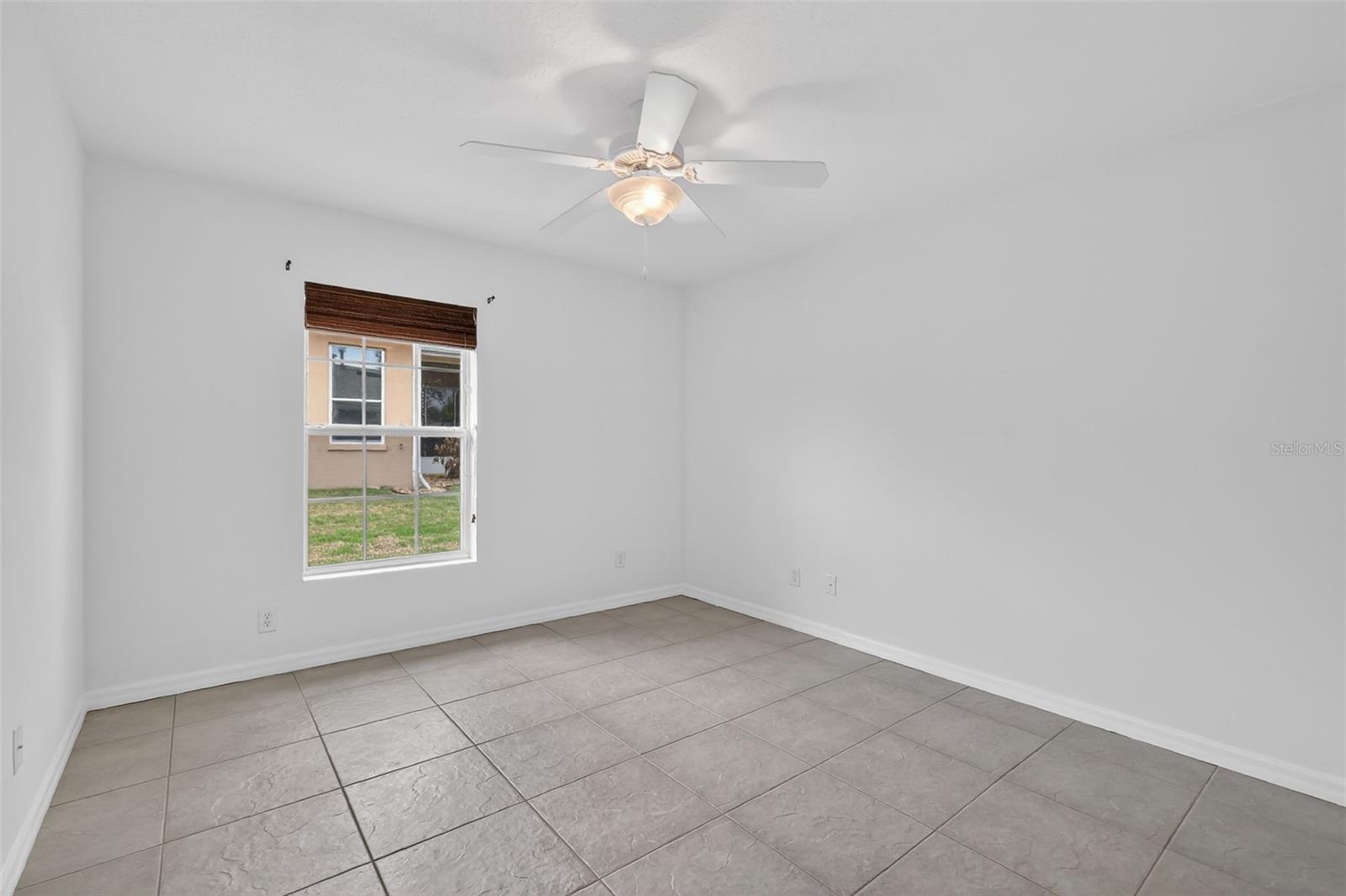 Image 24 of 40 For 27106 Greenfly Orchid Lane