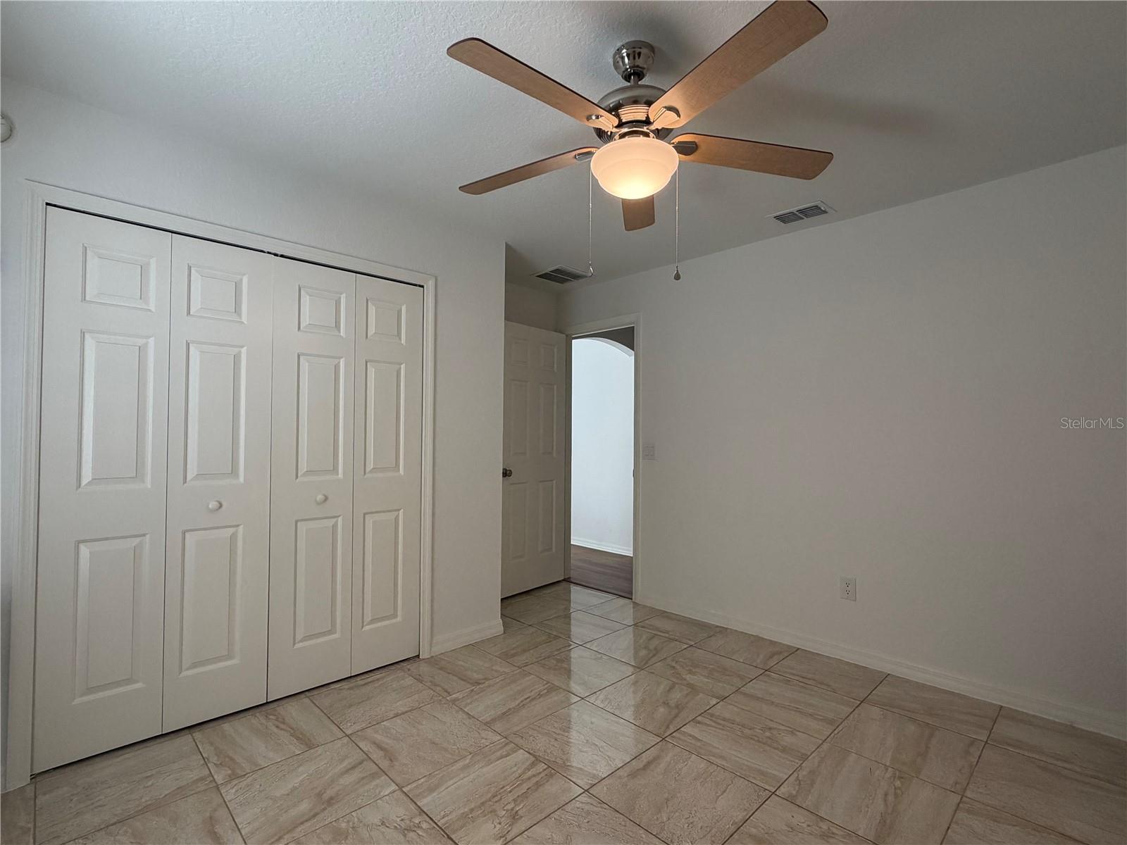 Image 19 of 29 For 16105 89 Court