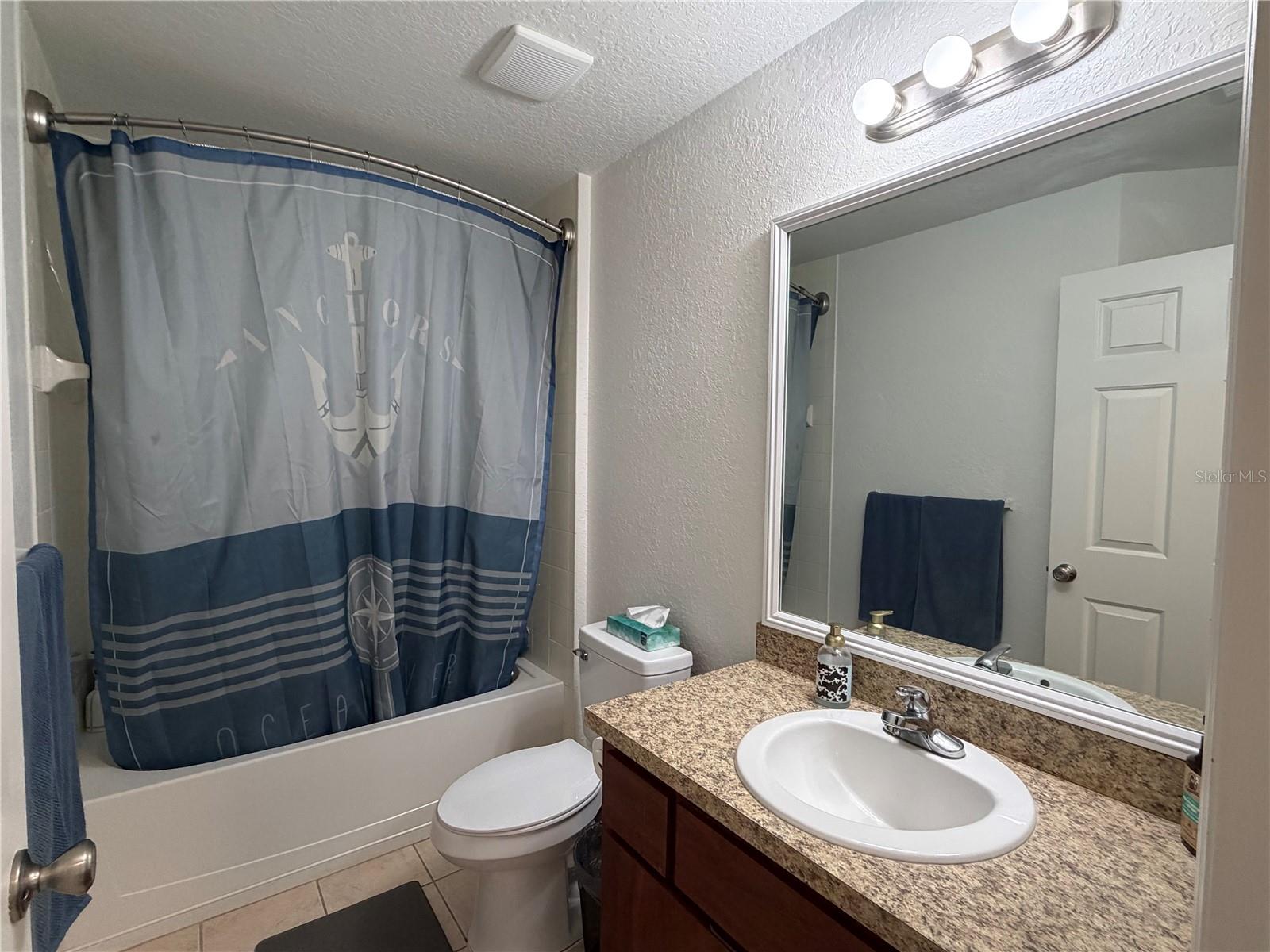 Image 21 of 29 For 16105 89 Court