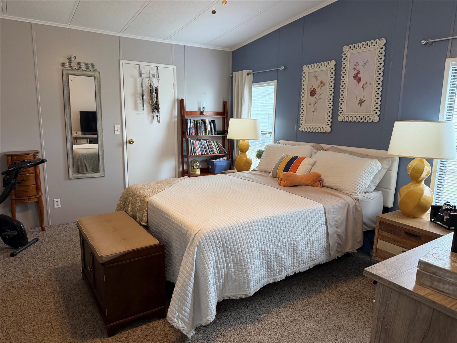 Image 13 of 17 For 111 Winterberry Avenue