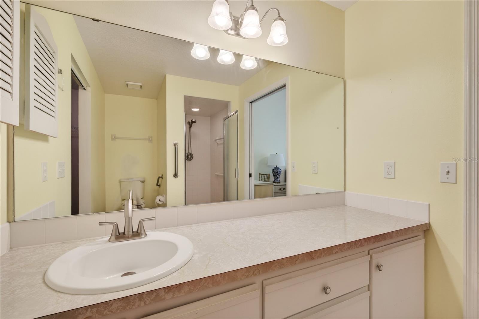 Image 21 of 44 For 240 Juniper Streets