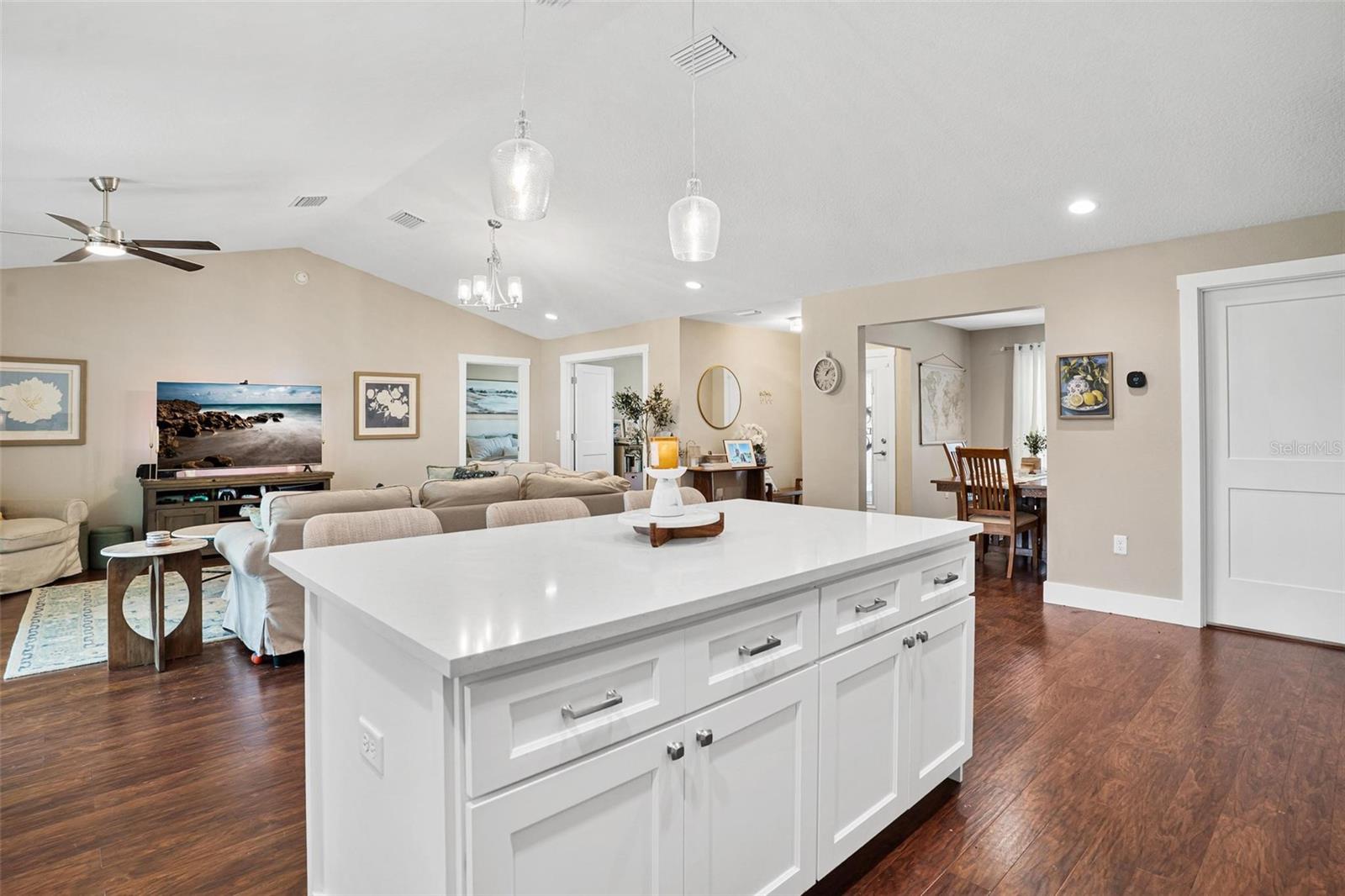 Image 15 of 40 For 206 Shannon Lane