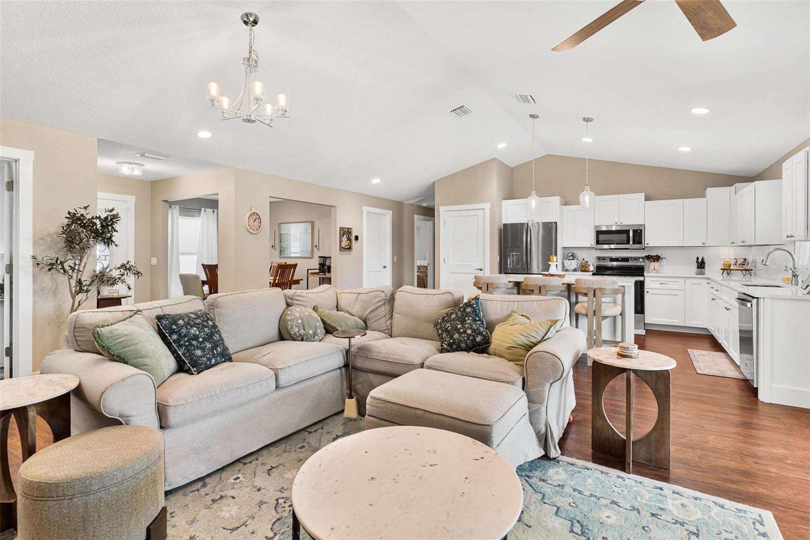 Image 5 of 40 For 206 Shannon Lane