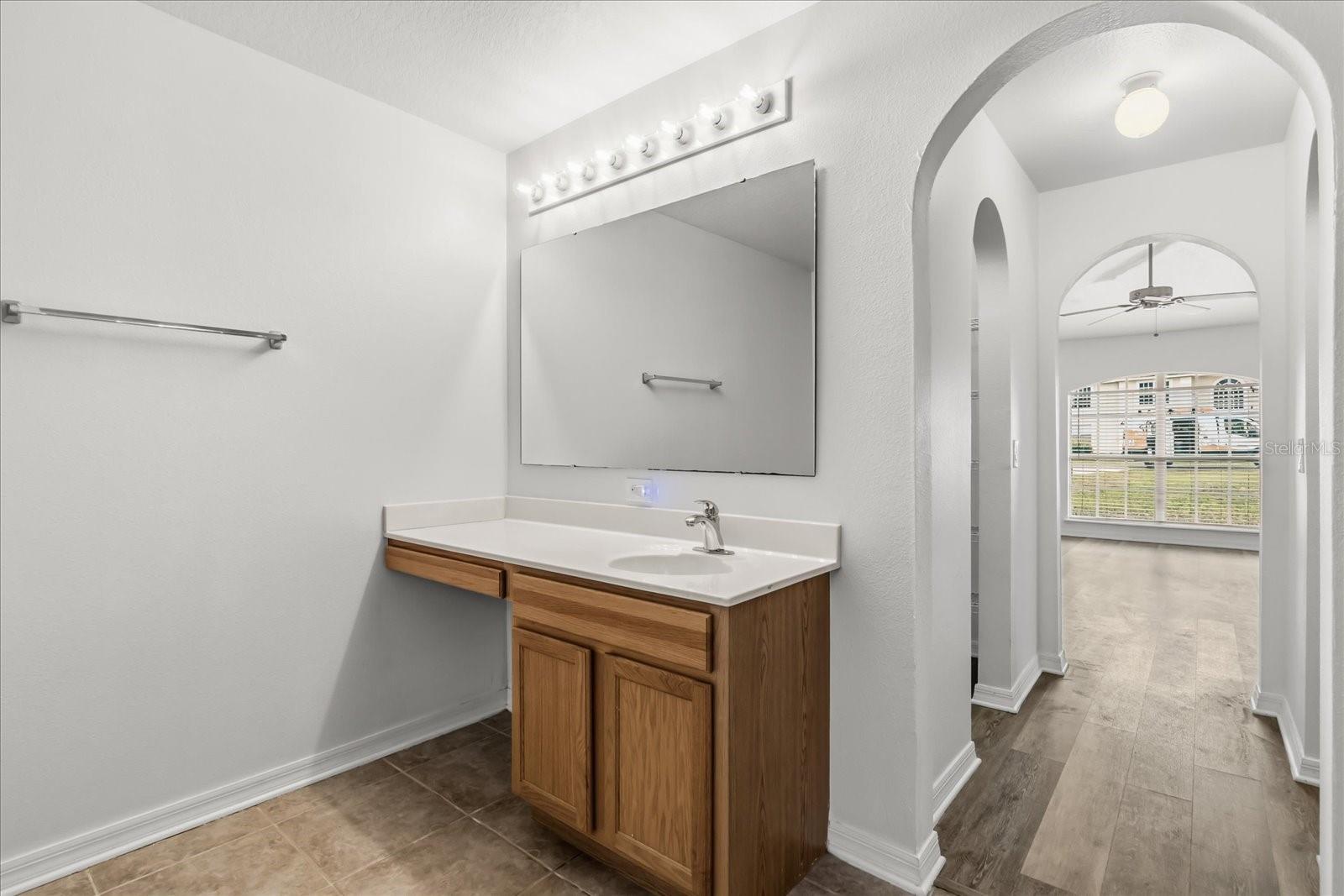 Image 17 of 37 For 1500 Daybreak Drive