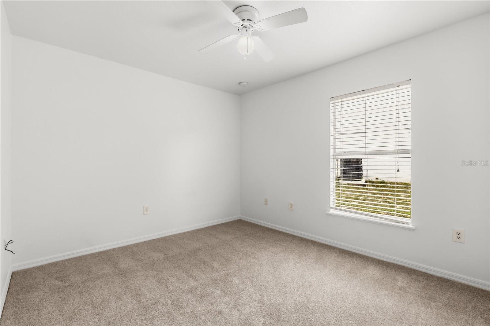 Image 22 of 37 For 1500 Daybreak Drive