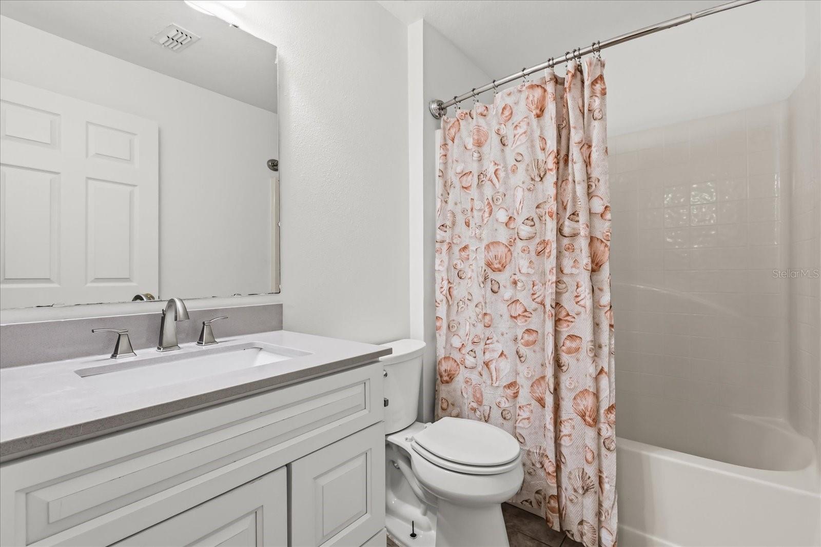 Image 26 of 37 For 1500 Daybreak Drive