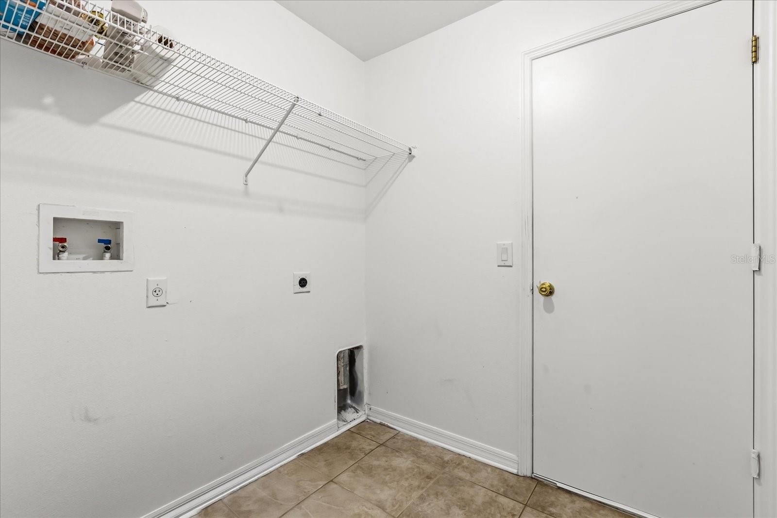 Image 27 of 37 For 1500 Daybreak Drive