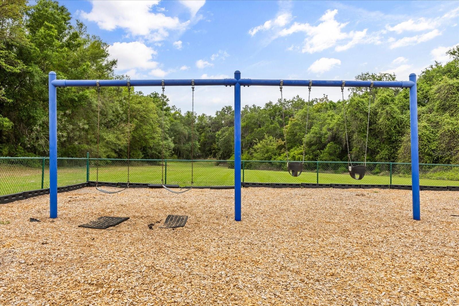 Image 36 of 37 For 1500 Daybreak Drive