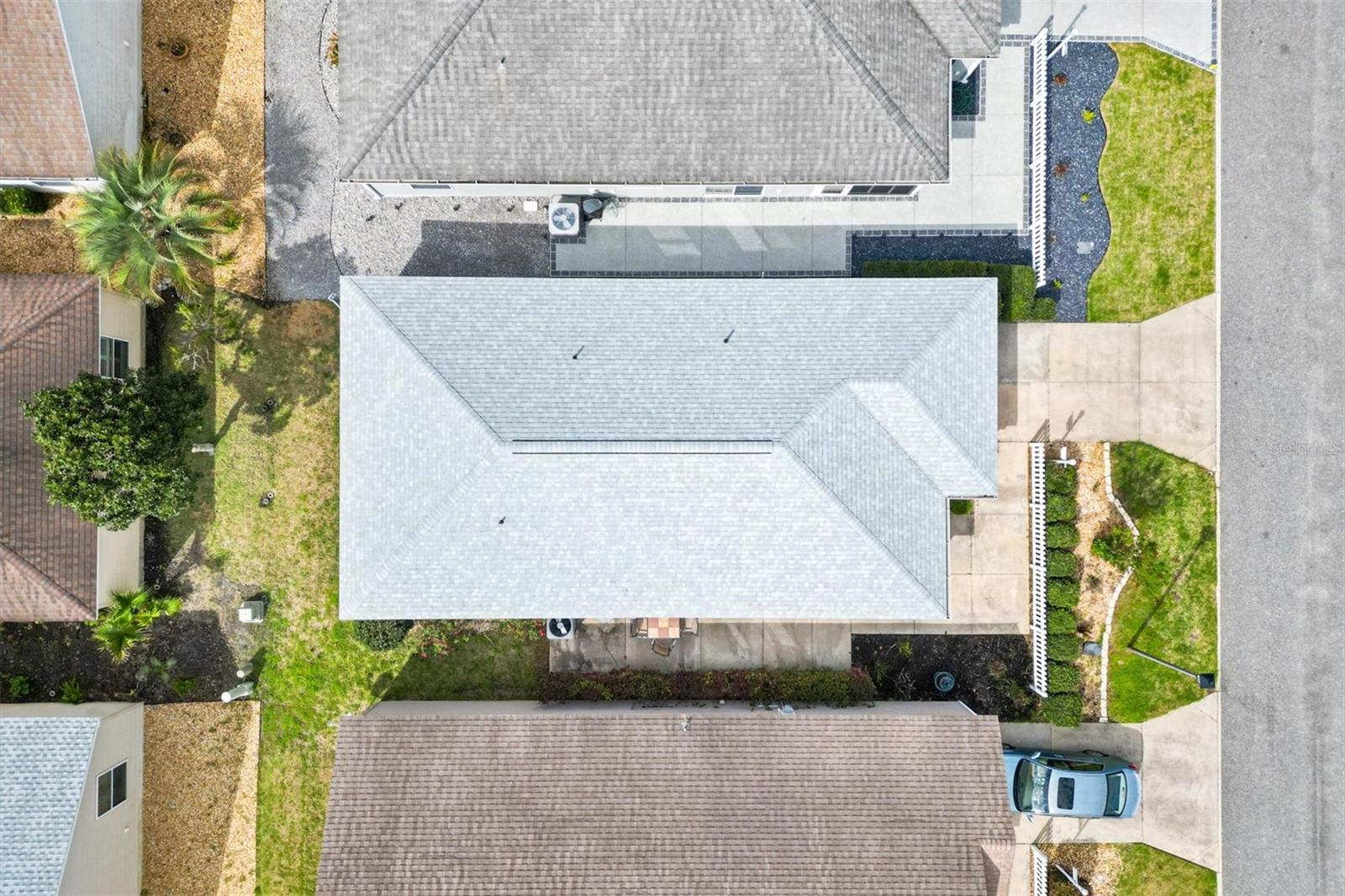 Listing photo id 27 for 2558 Carrington Court