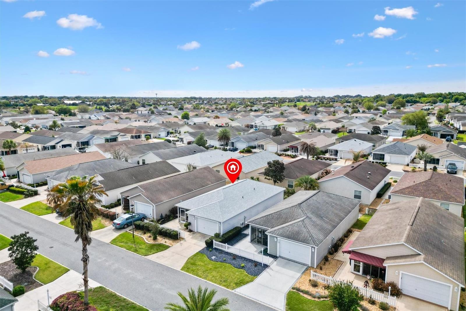 Listing photo id 30 for 2558 Carrington Court