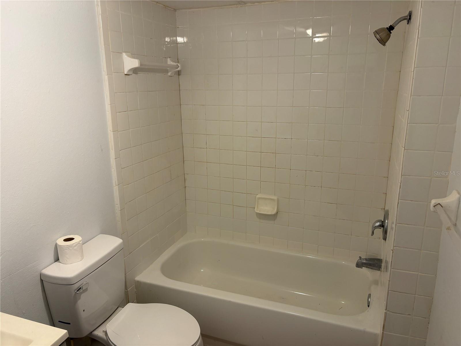 Image 7 of 10 For 654 6th Avenue