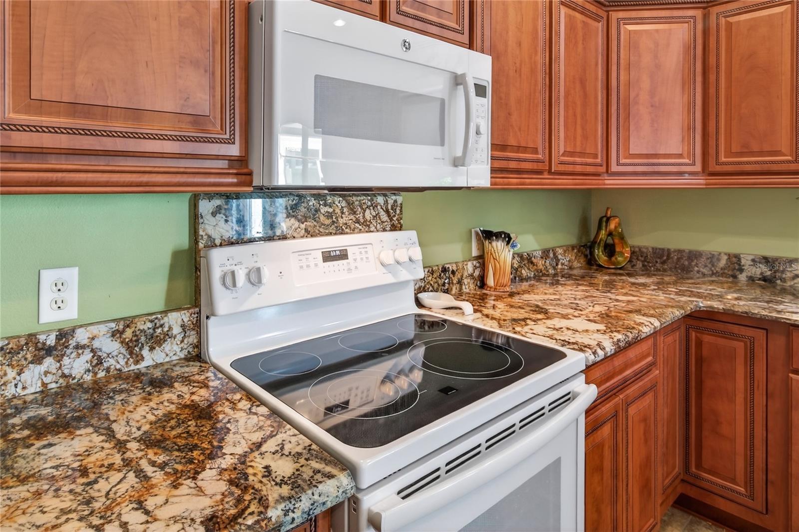 Image 17 of 55 For 1116 Elizabeth Court