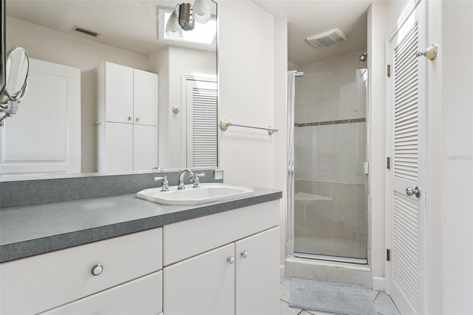 Image 30 of 73 For 190 Crystal Lake Drive