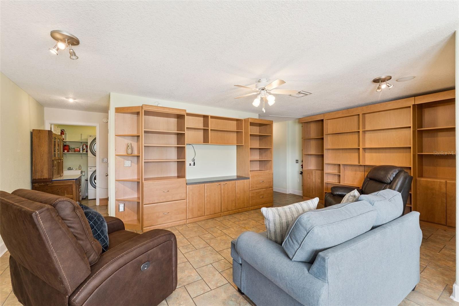 Image 38 of 73 For 190 Crystal Lake Drive