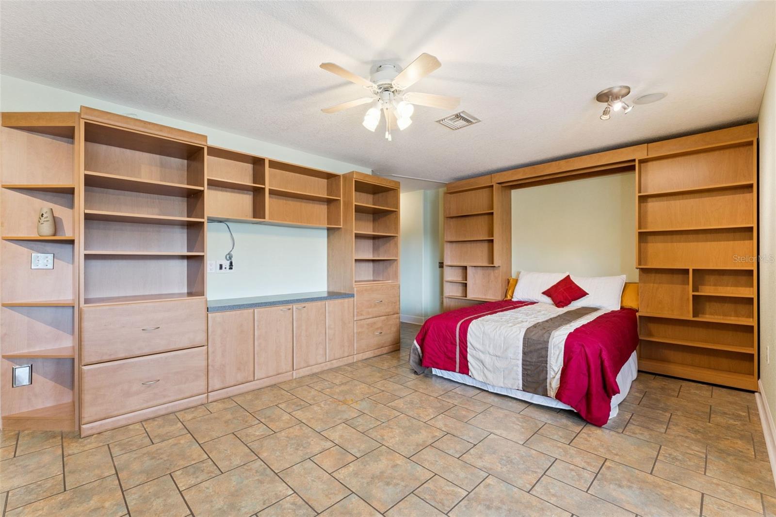 Image 39 of 73 For 190 Crystal Lake Drive