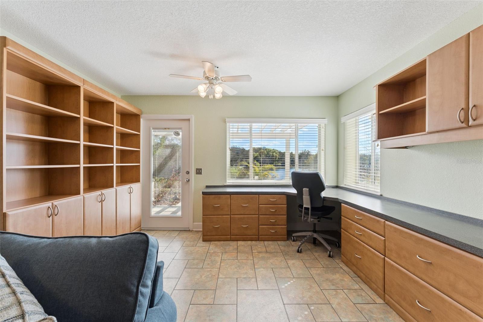 Image 41 of 73 For 190 Crystal Lake Drive