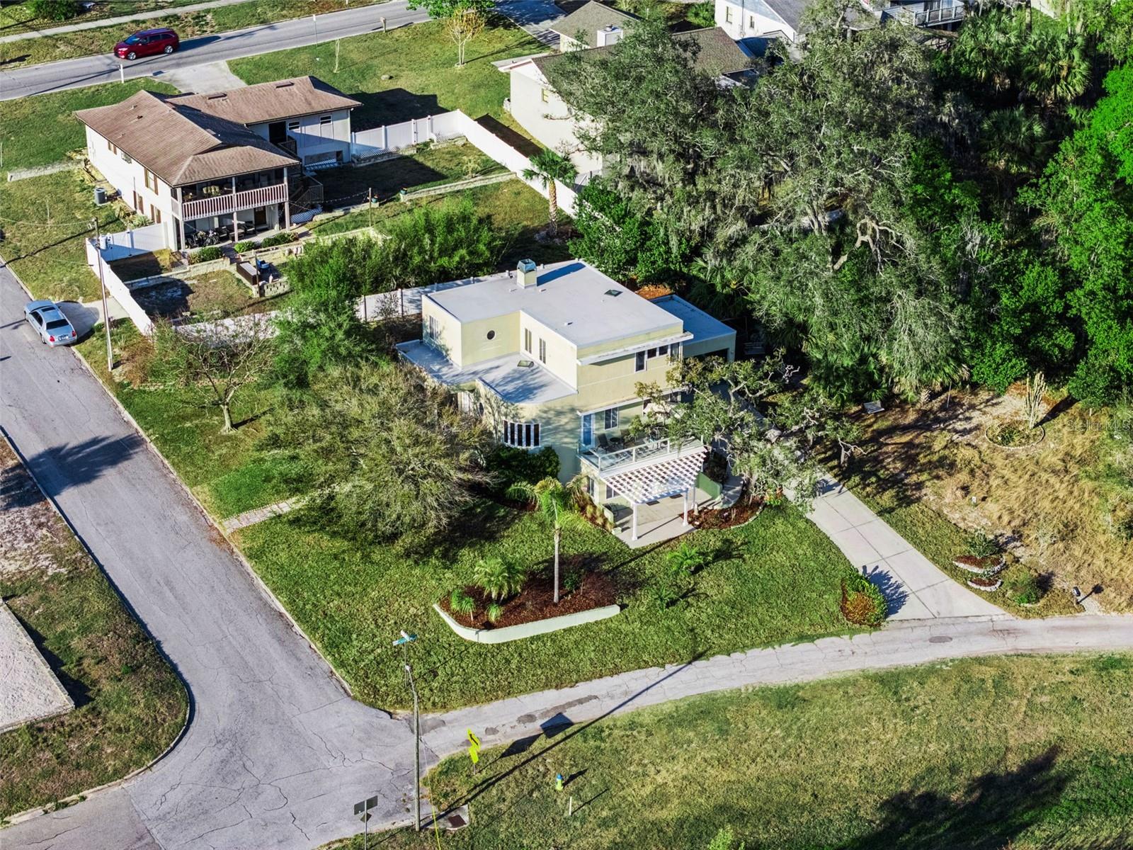 Image 49 of 73 For 190 Crystal Lake Drive