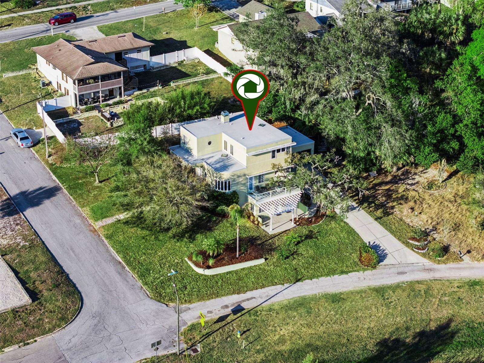 Image 50 of 73 For 190 Crystal Lake Drive