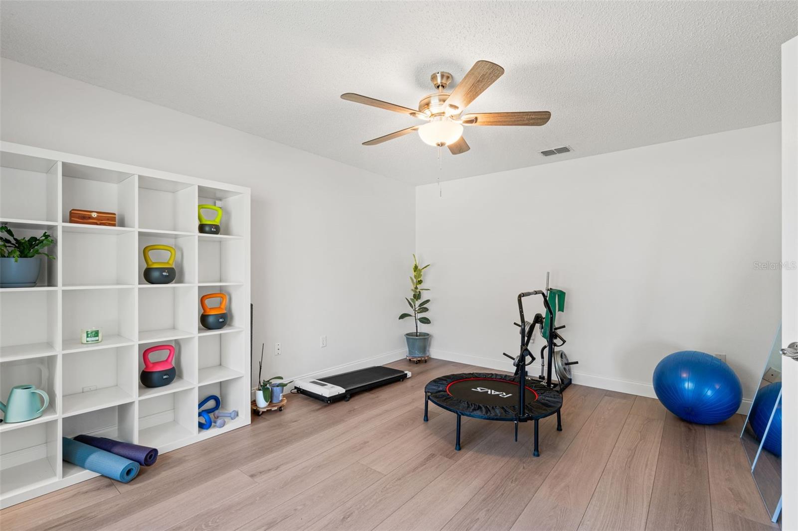 Image 13 of 33 For 1018 Jayhil Drive