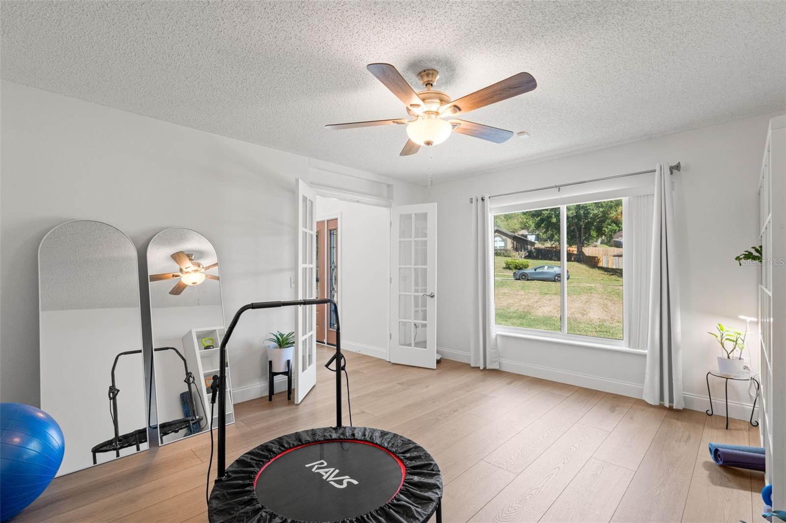 Image 14 of 33 For 1018 Jayhil Drive