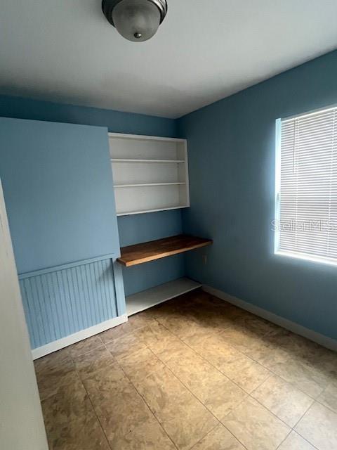 Image 7 of 17 For 1021 Sun Country Court