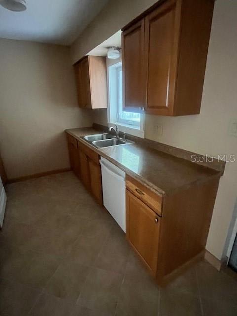 Image 8 of 17 For 1021 Sun Country Court