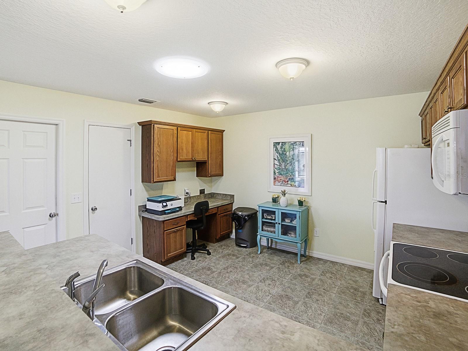 Image 13 of 37 For 258 Arbella Loop