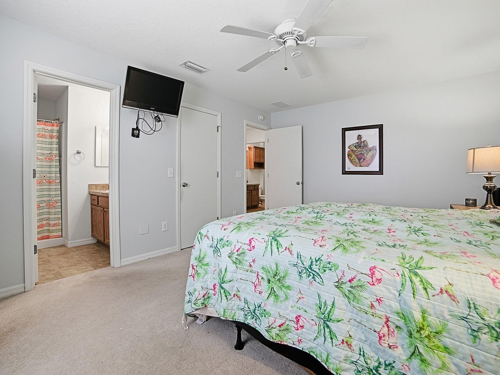 Image 17 of 37 For 258 Arbella Loop