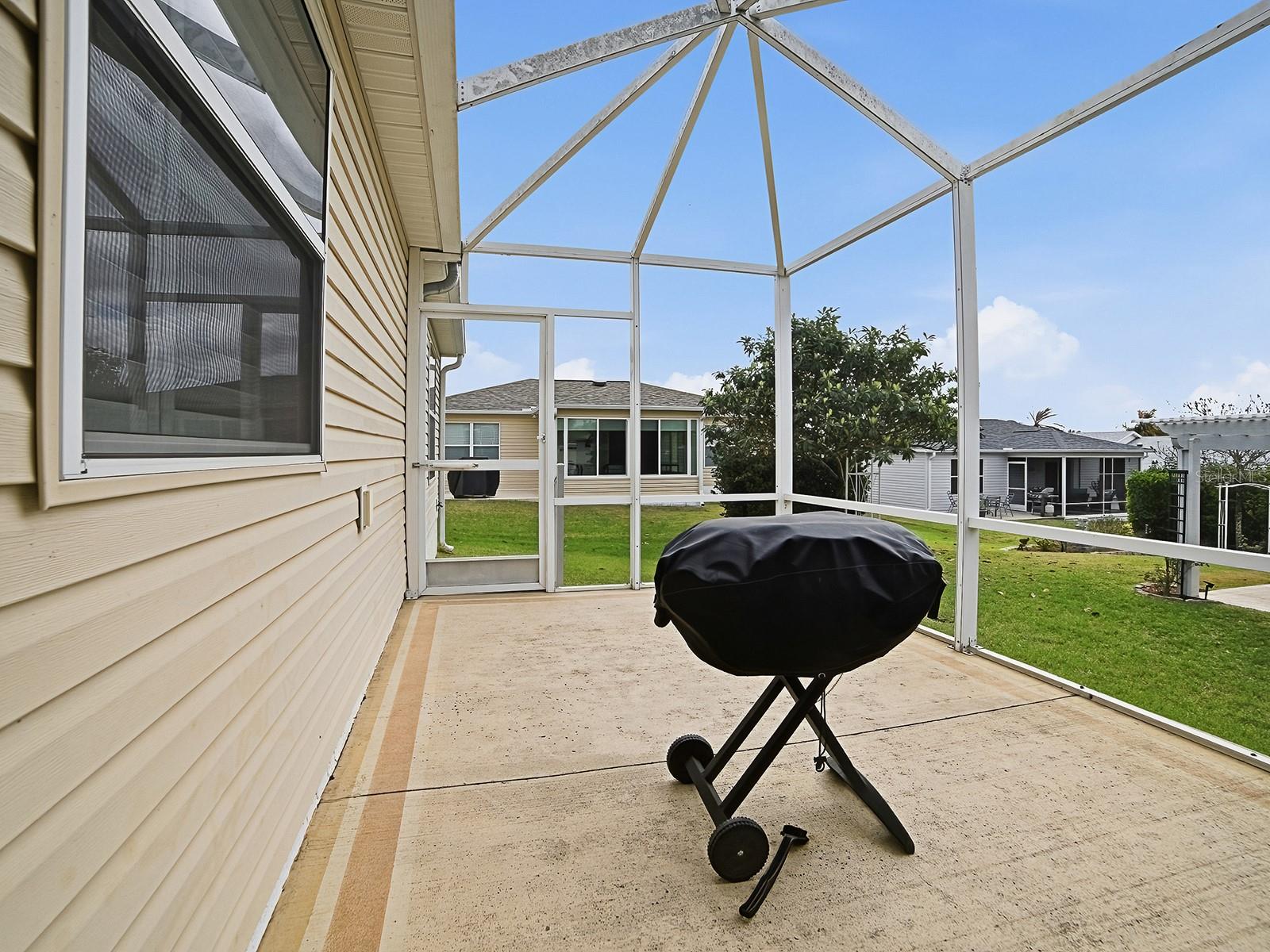 Image 25 of 37 For 258 Arbella Loop