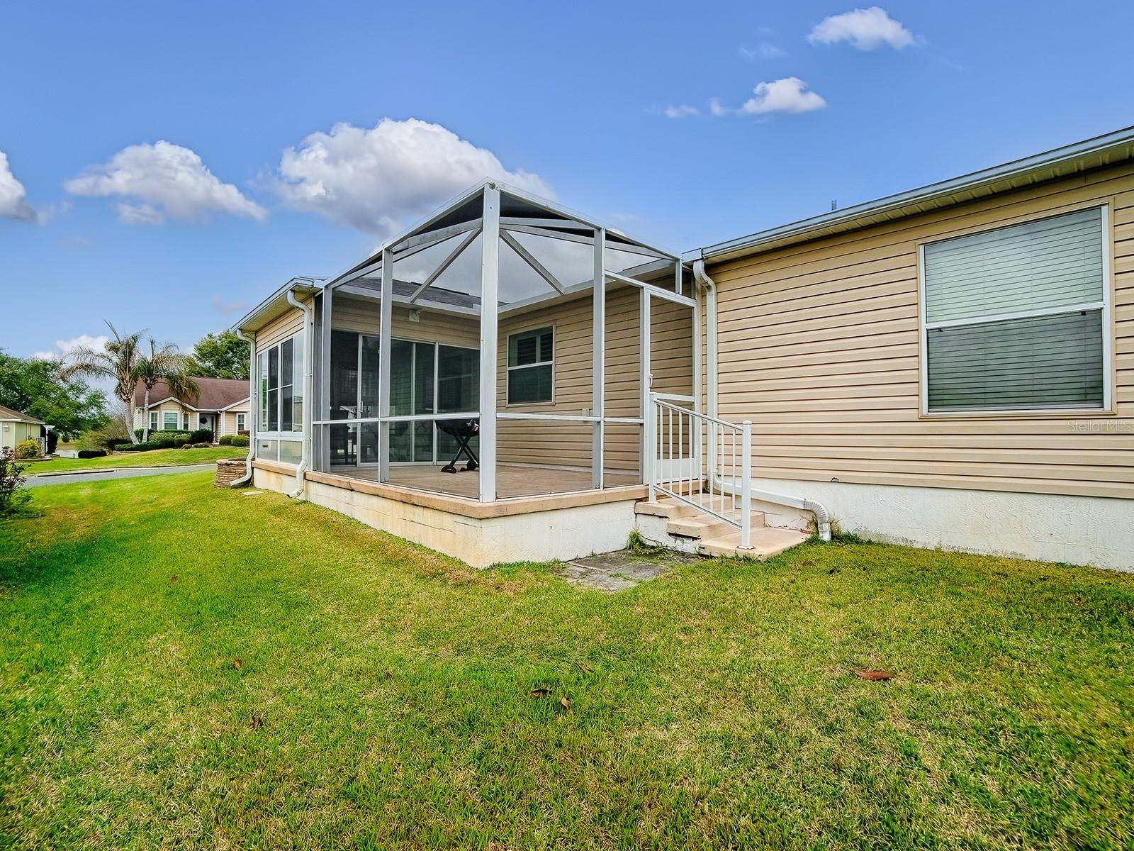 Image 28 of 37 For 258 Arbella Loop