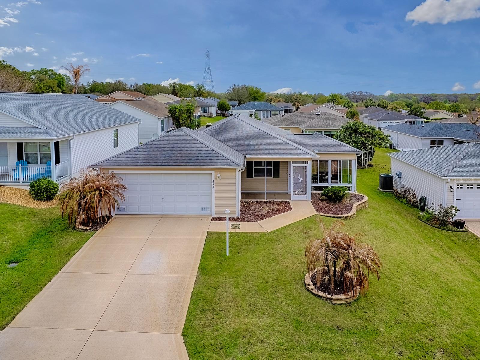 Image 32 of 37 For 258 Arbella Loop