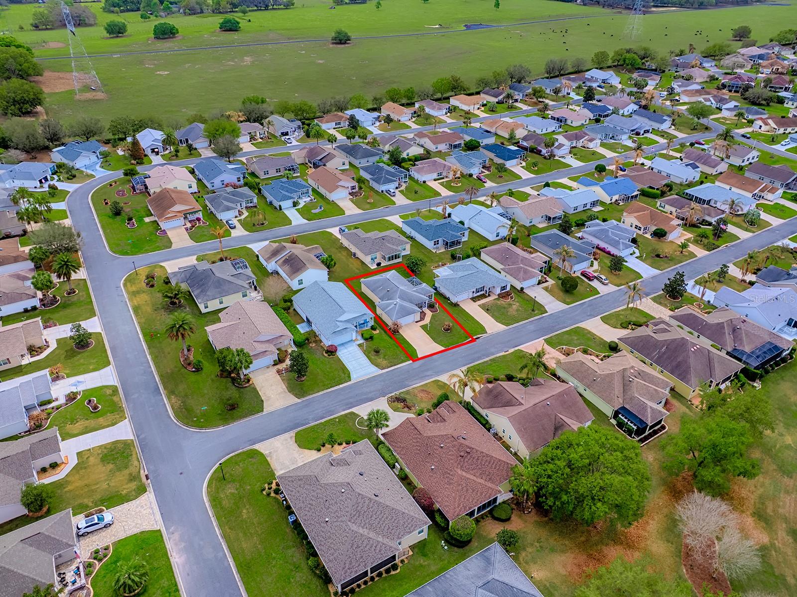 Image 34 of 37 For 258 Arbella Loop