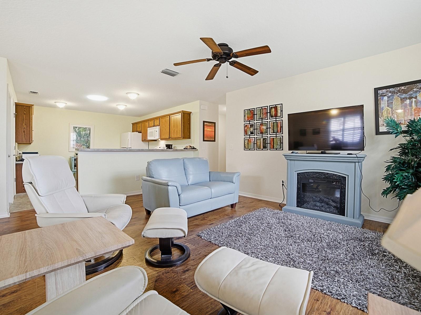 Image 9 of 37 For 258 Arbella Loop