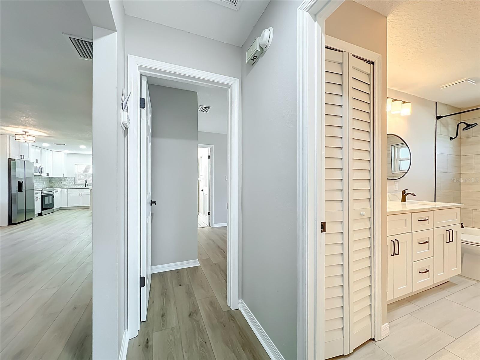 Image 11 of 27 For 30848 Deal Drive