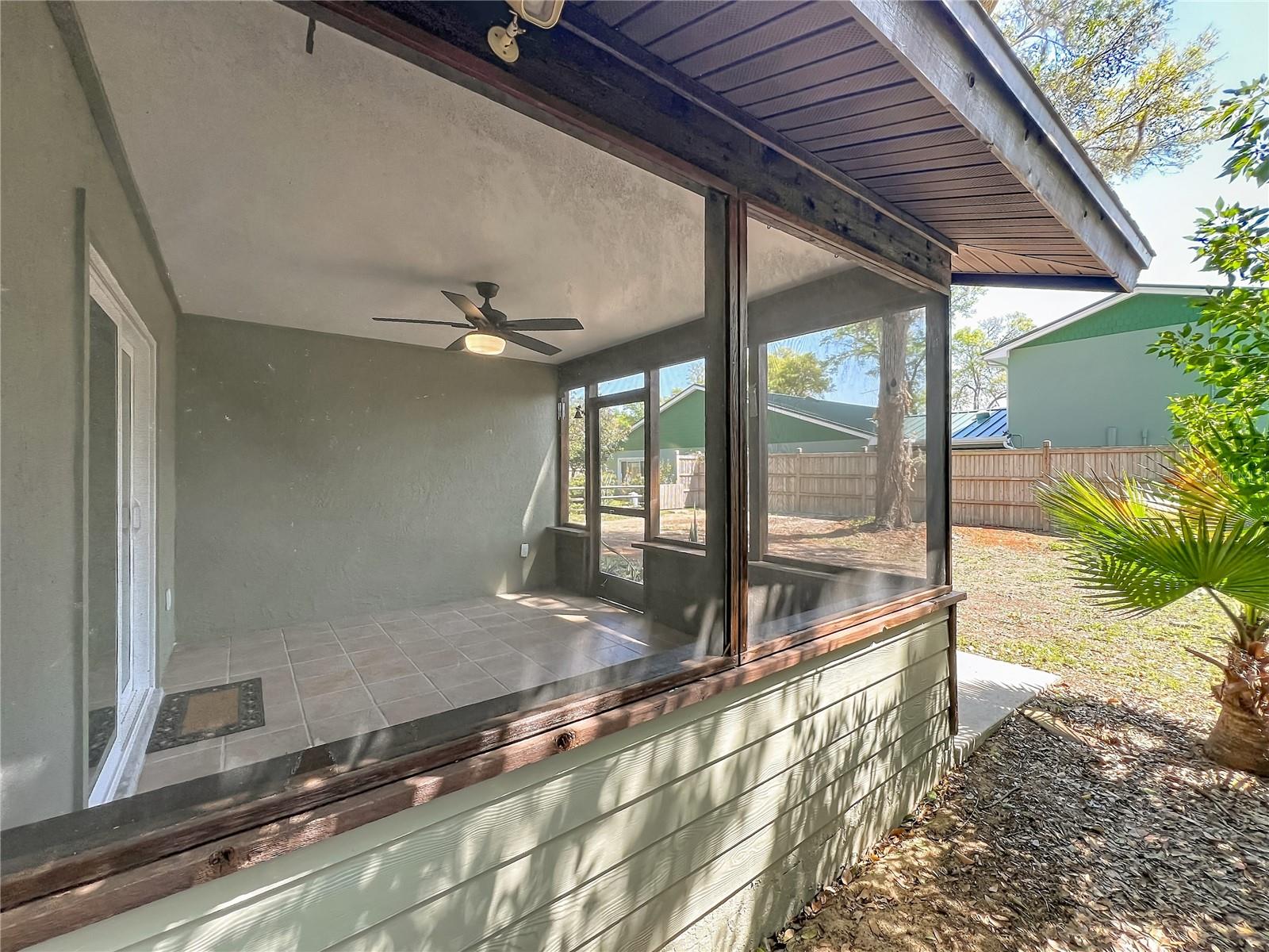 Image 21 of 27 For 30848 Deal Drive